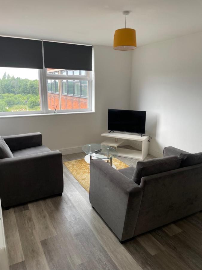 #0611 Two Bedroom Serviced Apartment - Free Parking Derby Zewnętrze zdjęcie