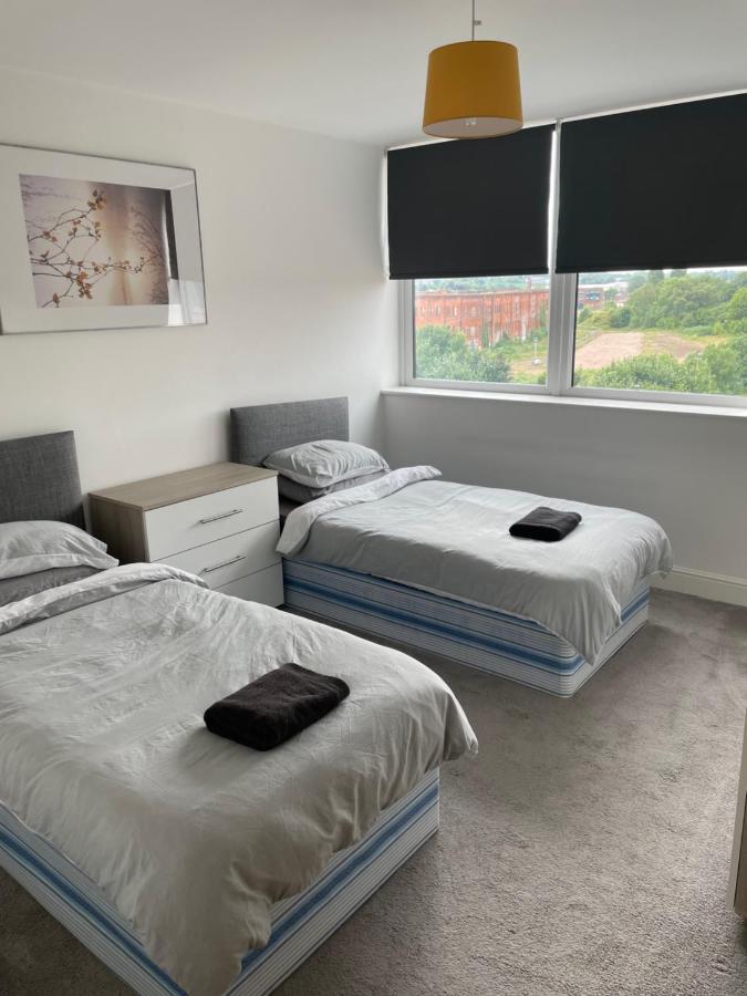 #0611 Two Bedroom Serviced Apartment - Free Parking Derby Zewnętrze zdjęcie